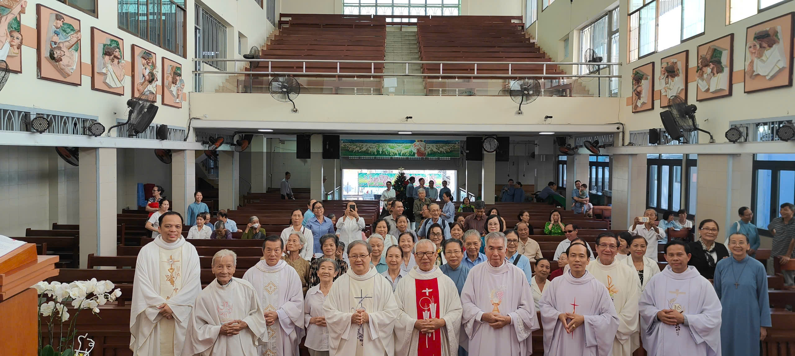 GIA ĐÌNH THIÊNG LIÊNG CHARLES DE FOUCAULD TẠI VIỆT NAM MỪNG LỄ THÁNH CHARLES DE FOUCAULD – 01/12/2025